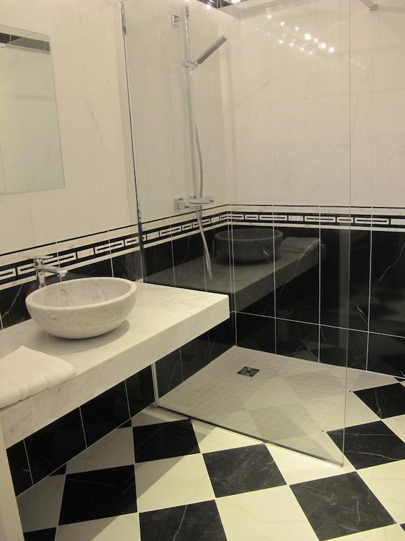 Au Domelia Provinois Hotel Cerneux Room photo