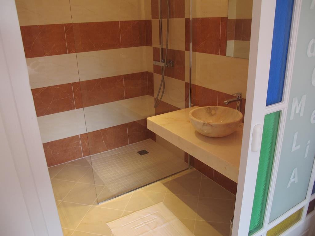 Au Domelia Provinois Hotel Cerneux Room photo
